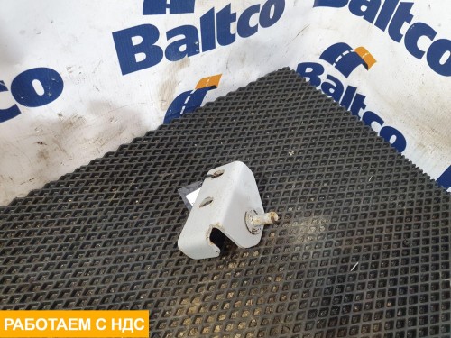 Кронштейн нижнего спальника левый